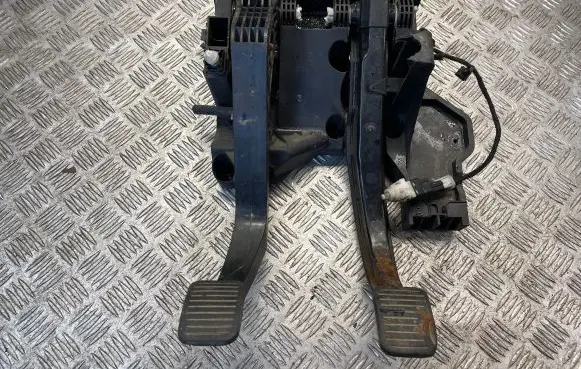 Peugeot Boxer Pedal assembly 3802501017