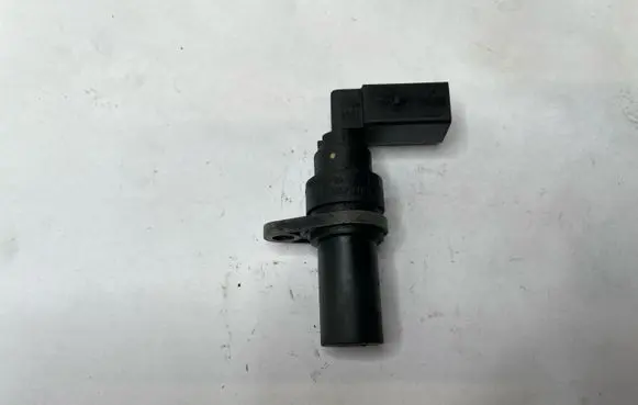 BMW 5 E39 Crankshaft position sensor 2247926