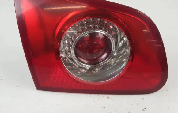 Volkswagen PASSAT B6 Tailgate rear/tail lights 3C9945093