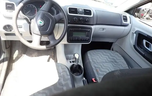 Skoda Fabia Mk2 (5J) Dashboard 