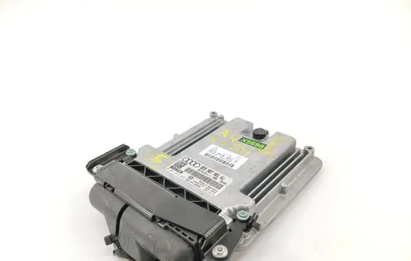 Audi A4 S4 B7 8E 8H Engine control unit/module 8E0907401AJ