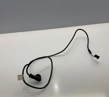 Mercedes-Benz CLS C219 AUX in-socket connector A2115409910 2115409910