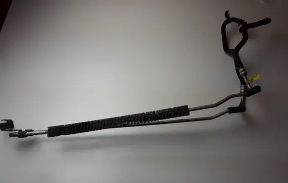 Volvo XC90 Power steering radiator 31280430