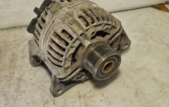 Iveco Daily 45 - 49.10 Generator/alternator 504057813 0124525064