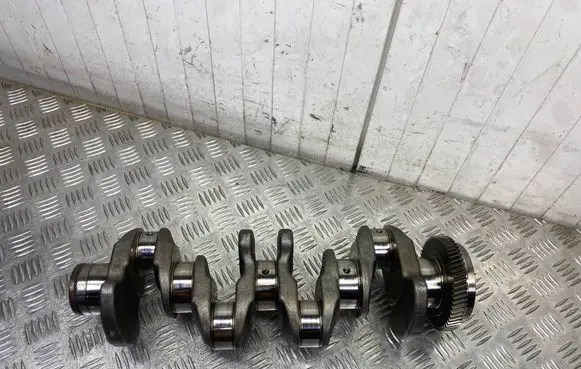 Mercedes-Benz E W212 Crankshaft A65125