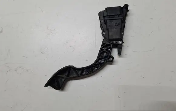 Ford Focus Accelerator throttle pedal 4M519F836AH 6PV008641 6PV00864101