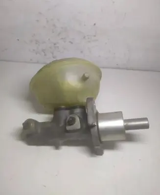 Volkswagen PASSAT B5 Master brake cylinder 8D0611301