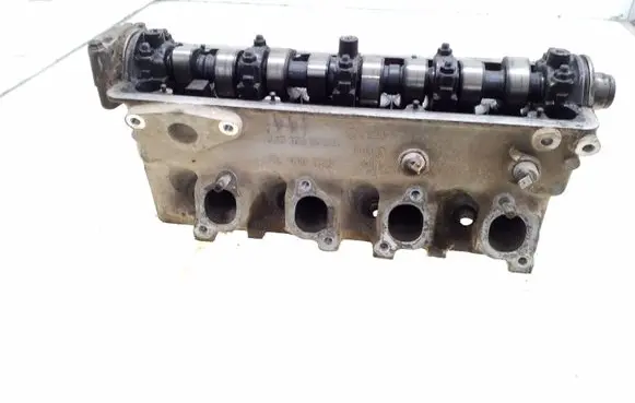 Volkswagen Golf II Engine head 030103373B