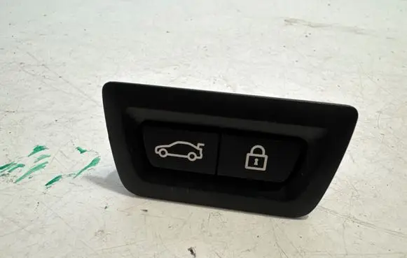BMW X4 F26 Tailgate/boot open switch button 9275121