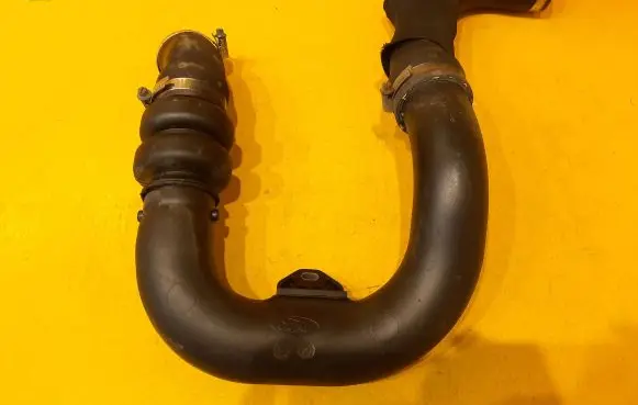 Ford Ranger Intercooler hose/pipe AB396C646E
