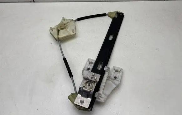 Seat Leon (5F) Rear door window regulator with motor 5F9839462C
