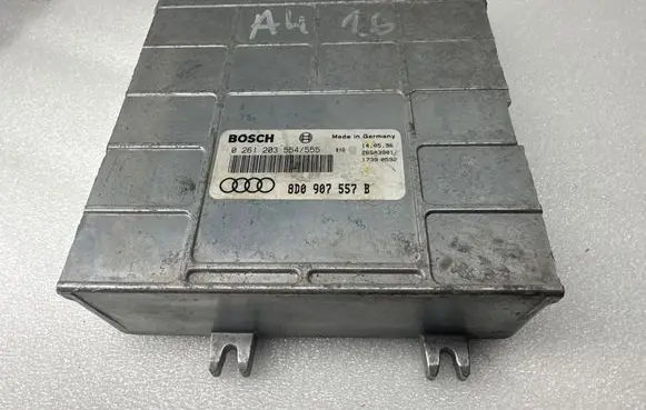 Audi A4 S4 B5 8D Engine control unit/module 8D0907557B 0261203554 26SA3901