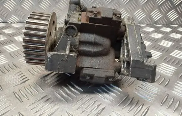 Renault Scenic II - Grand scenic II Fuel injection high pressure pump 8200430599 A2C20000754