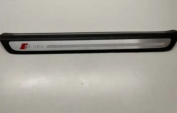 Audi Q3 8U Front sill trim cover 8U0853374B
