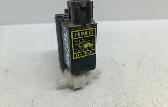 Hyundai Matrix Windscreen/windshield washer pump 9851025100