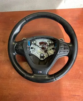 BMW 4 F32 F33 Steering wheel 2498720385 16B0553P5917 W785366101