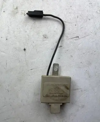 BMW 3 E36 Antenna control unit 65241387803 1387803