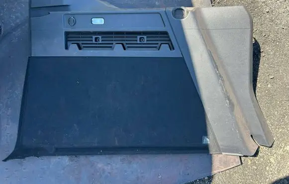 Volkswagen Caddy Trunk/boot side trim panel