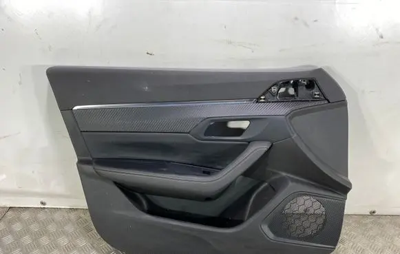 Peugeot 508 Front door card panel trim 98216761ZD