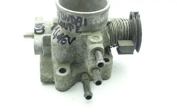 Hyundai Lantra II Throttle valve