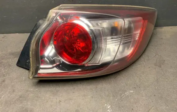 Mazda 3 II Rear/tail lights BBN751150 K2442