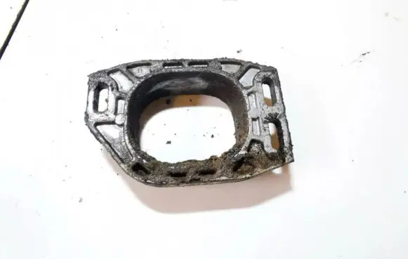Audi A6 S6 C5 4B Engine mounting bracket