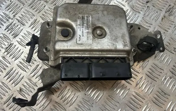 Alfa Romeo Mito Engine control unit/module 51892329