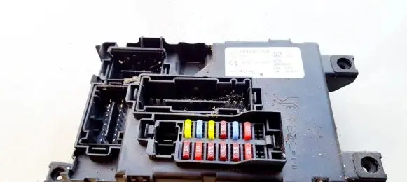 Fiat Punto (188) Fuse box set 00517817570 28050015