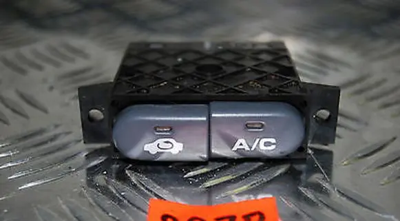 Honda HR-V Air conditioning (A/C) switch 