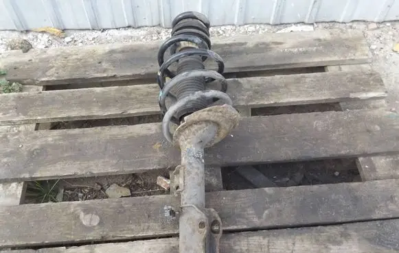 Mercedes-Benz Vito Viano W639 Front shock absorber/damper
