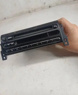 Radio/CD/DVD/GPS head unit