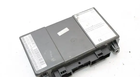 Jaguar XK8 - XKR Door central lock control unit/module LJE2600BD