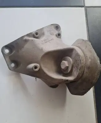 Audi A6 S6 C6 4F Gearbox mounting bracket 4F0399113F