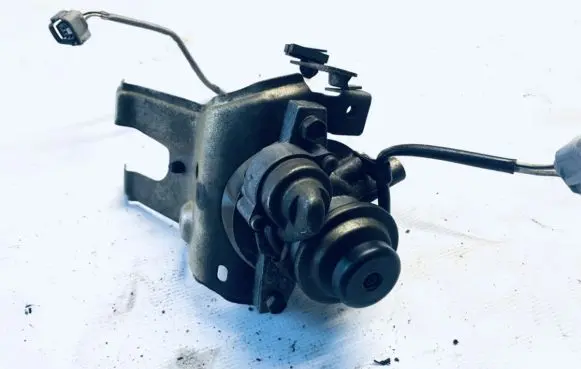 Toyota Yaris Fuel filter PP950