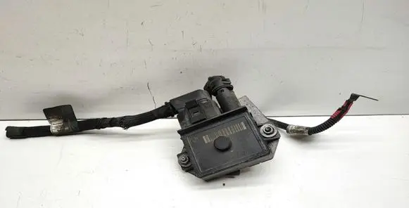 BMW 1 E82 E88 Glow plug pre-heat relay 779800 0522120102