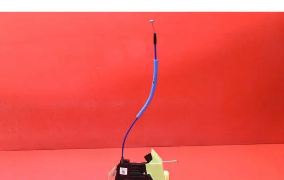 KIA Sportage Front door lock 81320R2000