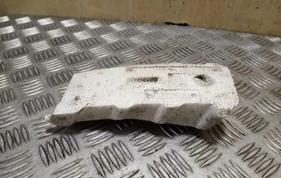 Front bumper foam support bar
