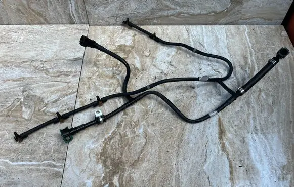 Maserati Levante Fuel return line/hose 0445130059 41302037F