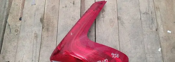 Volvo V40 Rear/tail lights 31283340