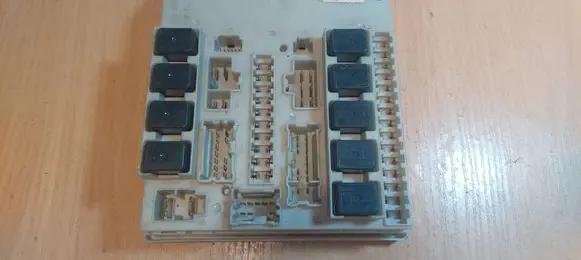 Nissan Pathfinder R51 Central body control module 284B6EB301 1087 6B02