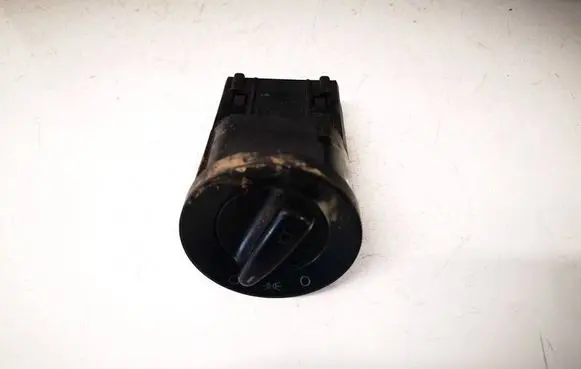 Skoda Fabia Mk2 (5J) Light switch 3B0941531B