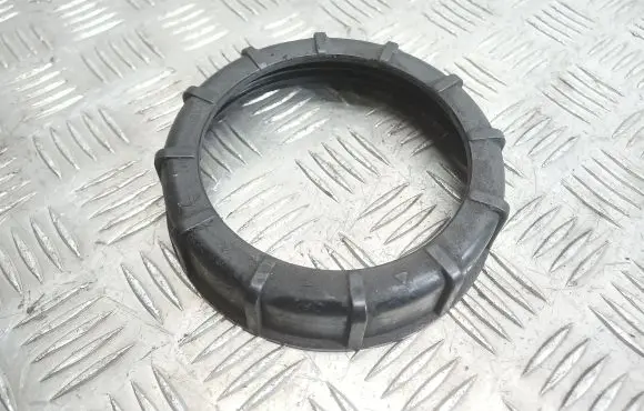 Nissan Qashqai+2 In tank fuel pump screw locking ring/nut 173435M303
