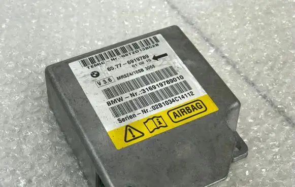 BMW 5 E39 Airbag control unit/module 6919789