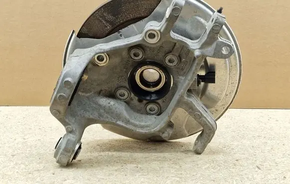 Volvo XC90 Stub axle 