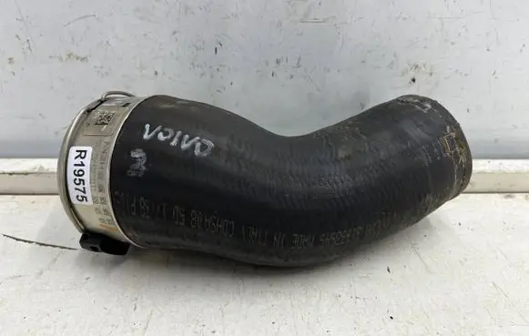 Volvo V70 Intercooler hose/pipe 31422152
