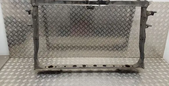 Toyota RAV 4 (XA30) Radiator support slam panel