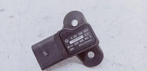 Volkswagen Touareg I Air pressure sensor 036906051C 0261230053