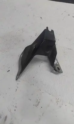 Audi A7 S7 4G Fender mounting bracket 4G8821135D