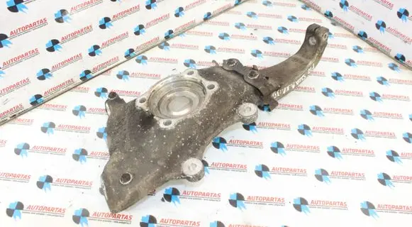 BMW 5 F10 F11 Front wheel hub spindle knuckle 6775769