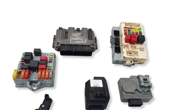 Alfa Romeo 159 Engine ECU kit and lock set 0281012145 5134A3CBM 55204647